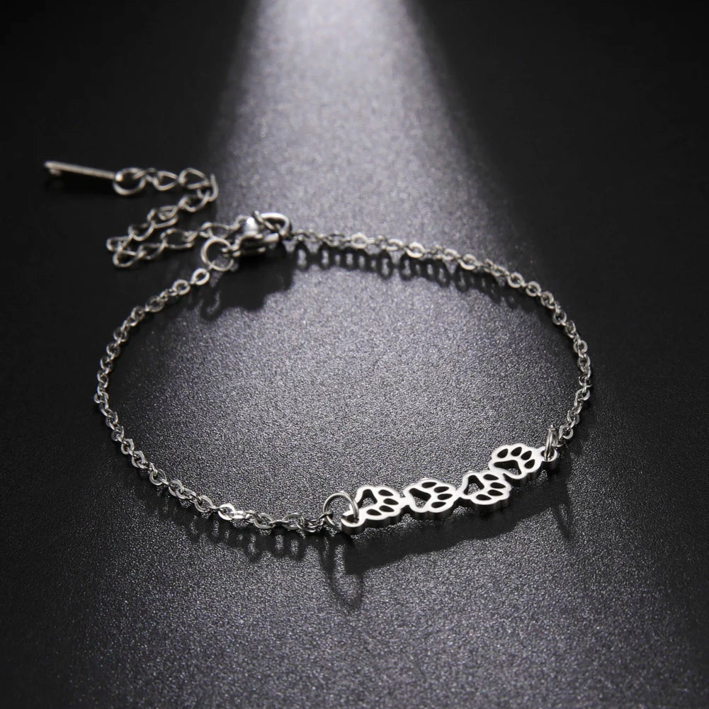 Cazador Hollow Cat Dog Bear Paw Bracelet on Hand Female Cute Animal Charm Kpop Stainless Steel Jewelry Girlfriend Gift