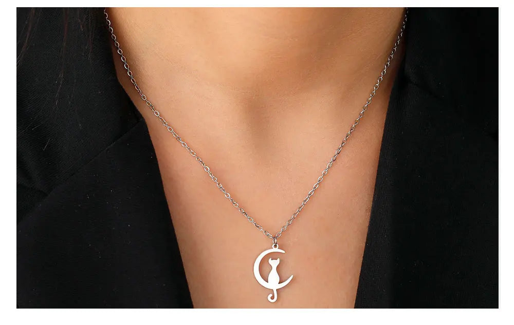 Cazador Stainless Steel Cute Animal Crescent Moon Cat Pendant Necklace Women Girl Kitten Neck Chain Choker Jewelry Birthday Gift