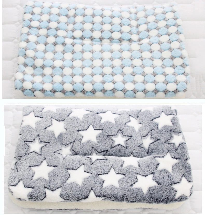 Flannel Thickened Dog Bed Mat Soft Pet Sleeping Mat for Small Medium Large Dogs Cats Winter Warm Pet Blanket Pet Supplies