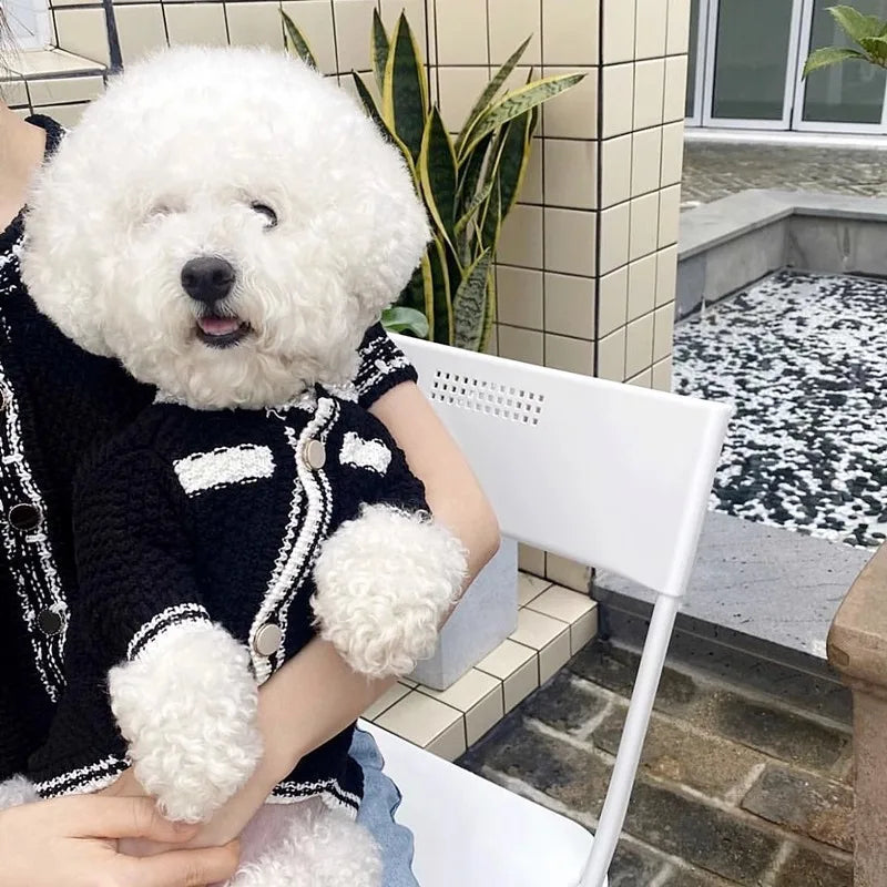 Pet Clothes Warm Winter Medium Small Dog Knitted Sweater Luxury Designer Cardigan Jewelry Decoration Puppy Coat Poodle