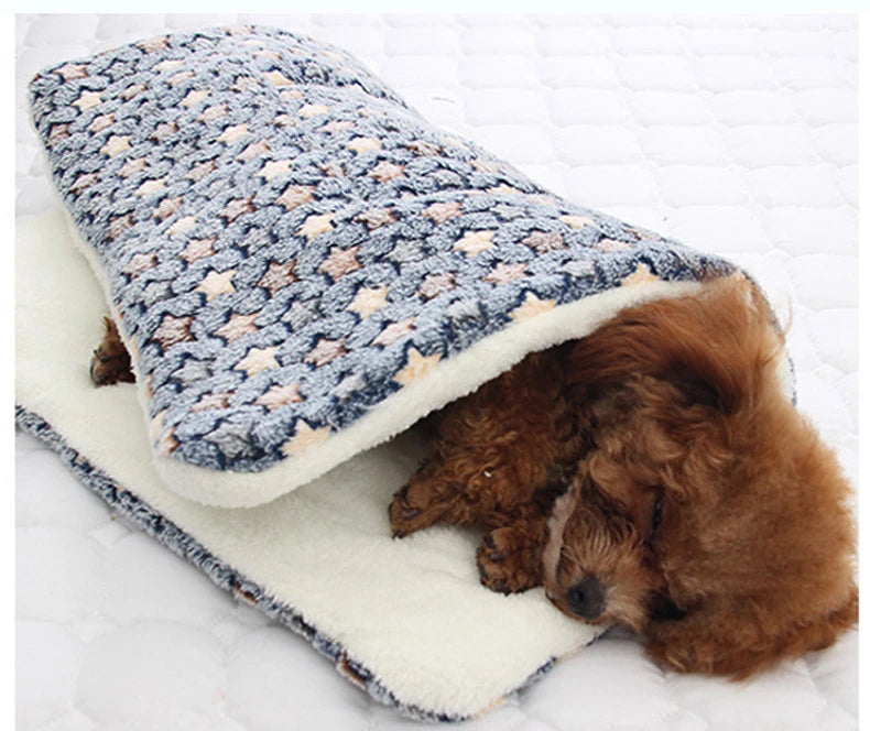 Flannel Thickened Dog Bed Mat Soft Pet Sleeping Mat for Small Medium Large Dogs Cats Winter Warm Pet Blanket Pet Supplies