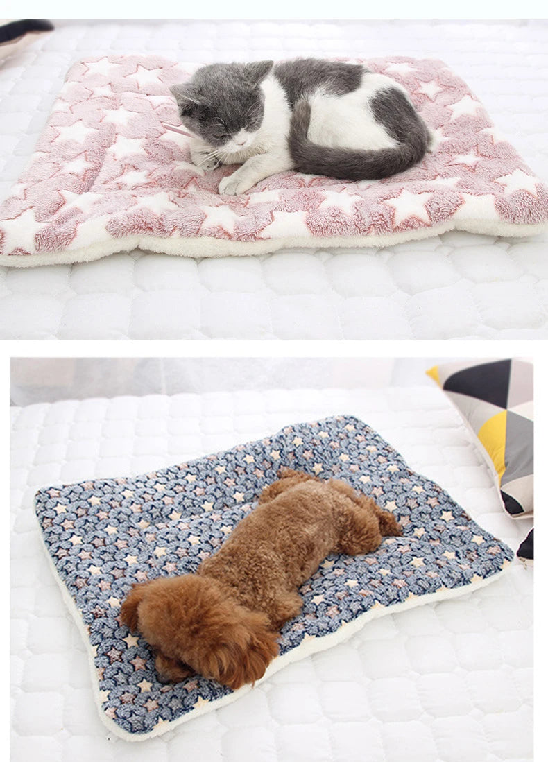 Flannel Thickened Dog Bed Mat Soft Pet Sleeping Mat for Small Medium Large Dogs Cats Winter Warm Pet Blanket Pet Supplies